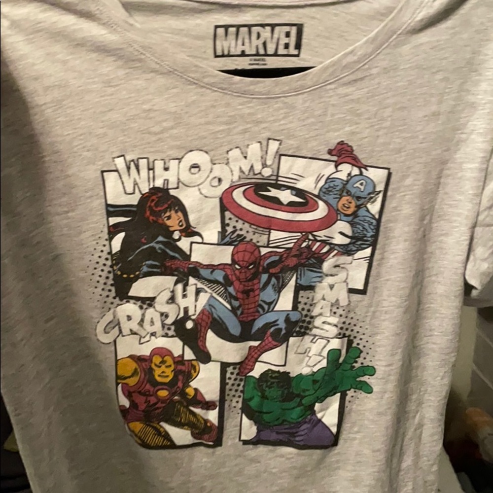 ⚡️marvel crew neck